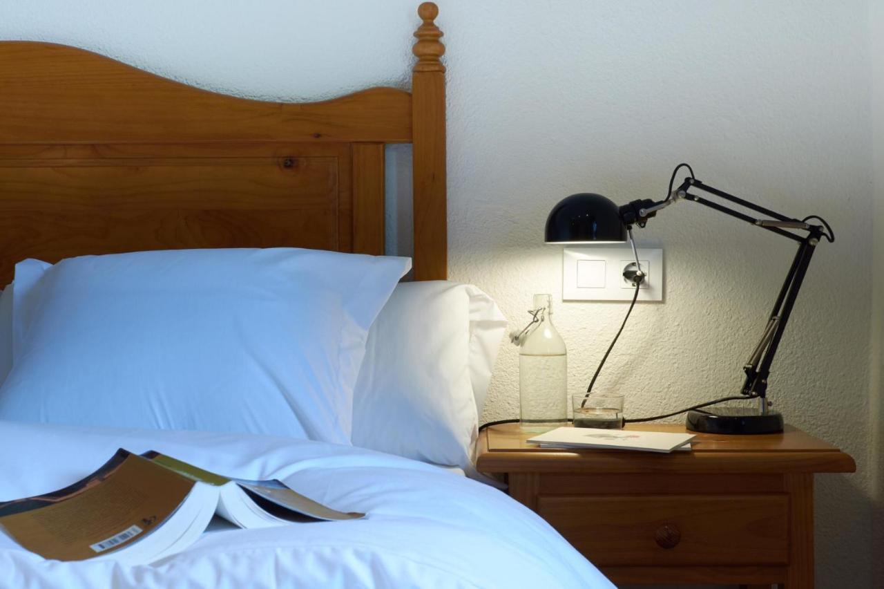 Hostal Can Maret Vilademuls ภายนอก รูปภาพ