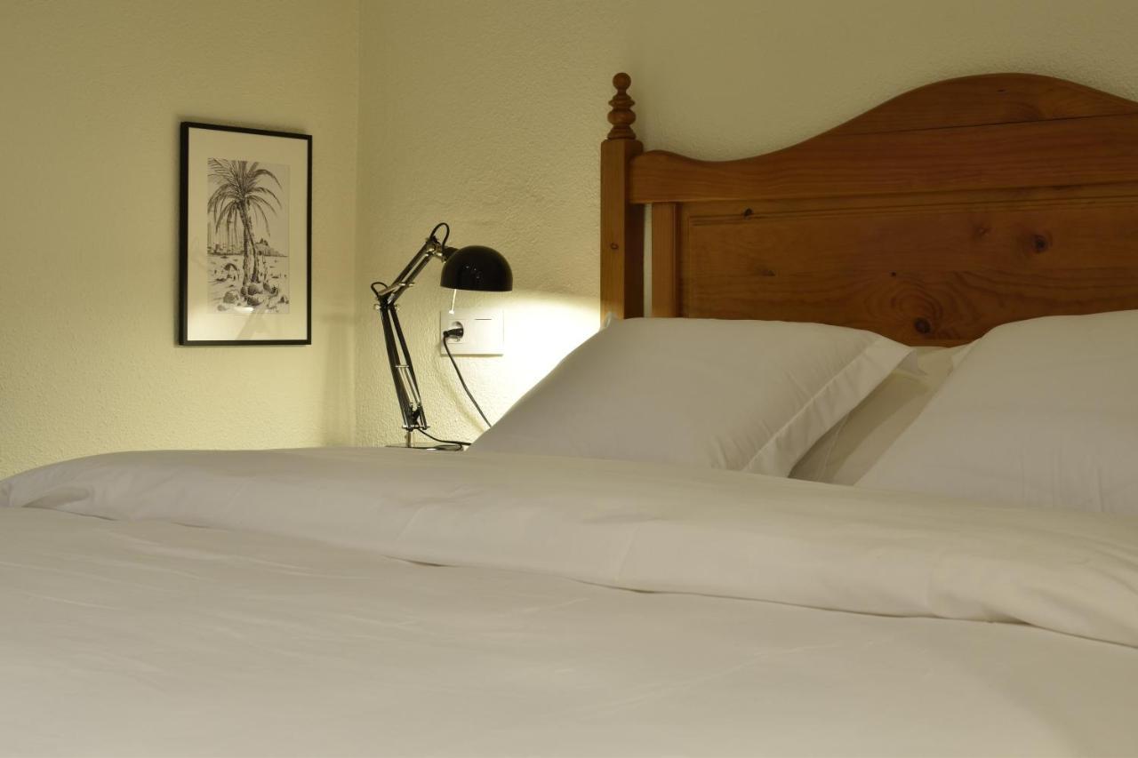 Hostal Can Maret Vilademuls ภายนอก รูปภาพ